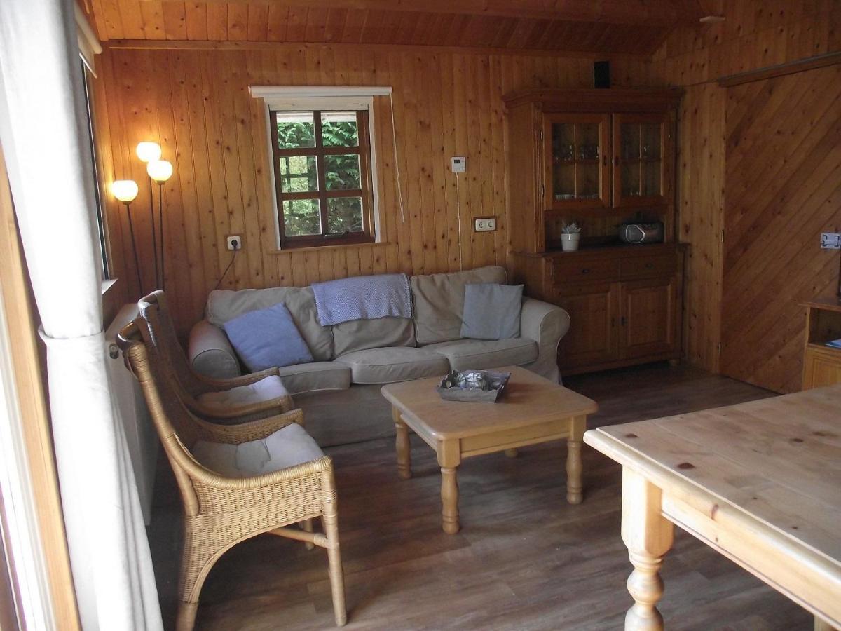 Vakantiehuisjes Landgoed Sonneborghe Kollumerzwaag Esterno foto