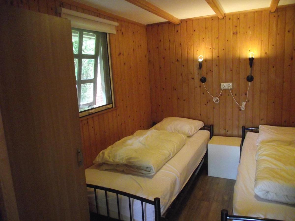 Vakantiehuisjes Landgoed Sonneborghe Kollumerzwaag Esterno foto