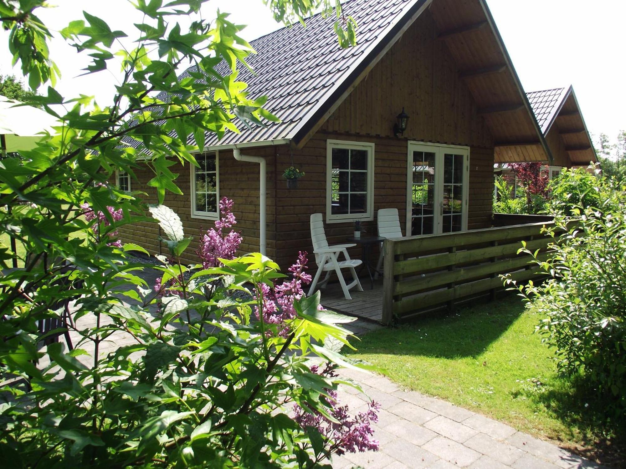 Vakantiehuisjes Landgoed Sonneborghe Kollumerzwaag Esterno foto