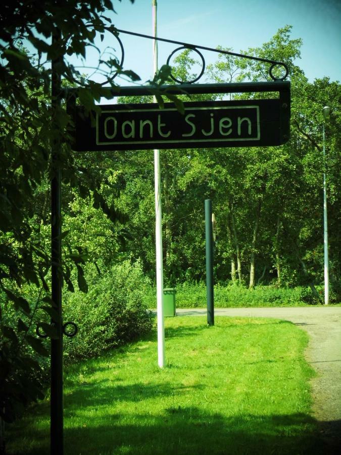 Vakantiehuisjes Landgoed Sonneborghe Kollumerzwaag Esterno foto