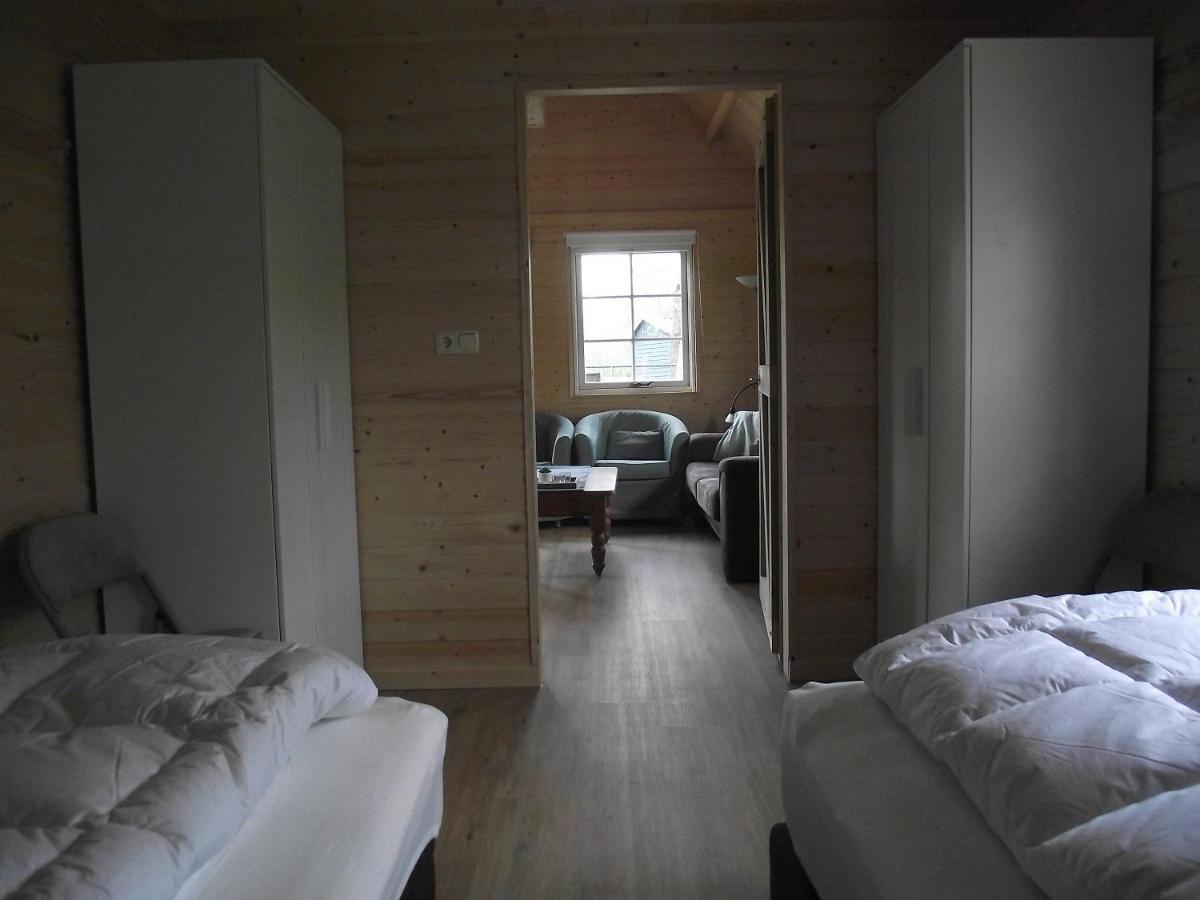 Vakantiehuisjes Landgoed Sonneborghe Kollumerzwaag Esterno foto